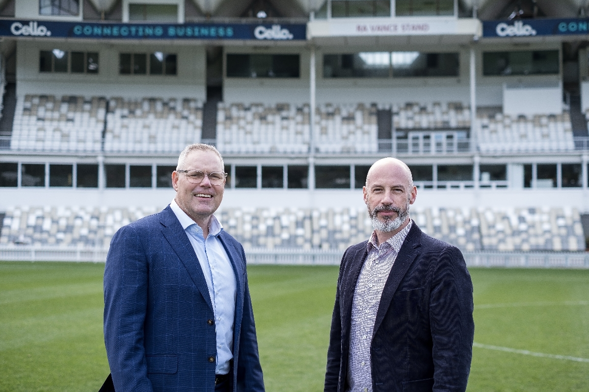 Andrew Allan (left), Managing Director, Cello, and Glen Patrick (right), CEO, GKC Consulting at the Cello Basin Reserve
